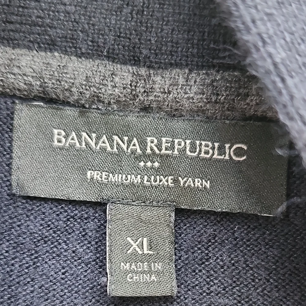Banana Republic Luxe 3% Cashmere 55% Cotton Navy Sweater